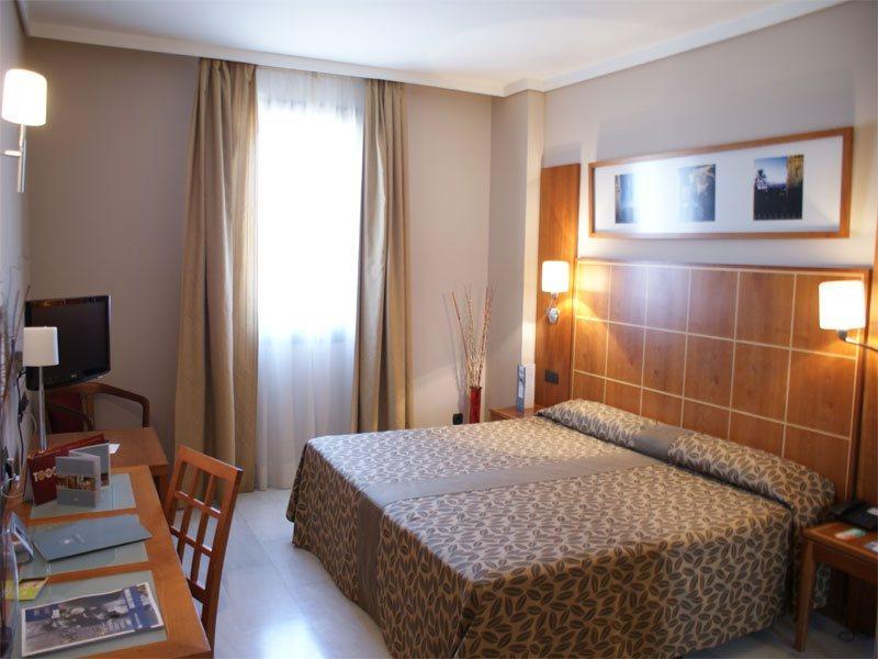 Exe Ciudad De Cordoba Hotel Ngoại thất bức ảnh