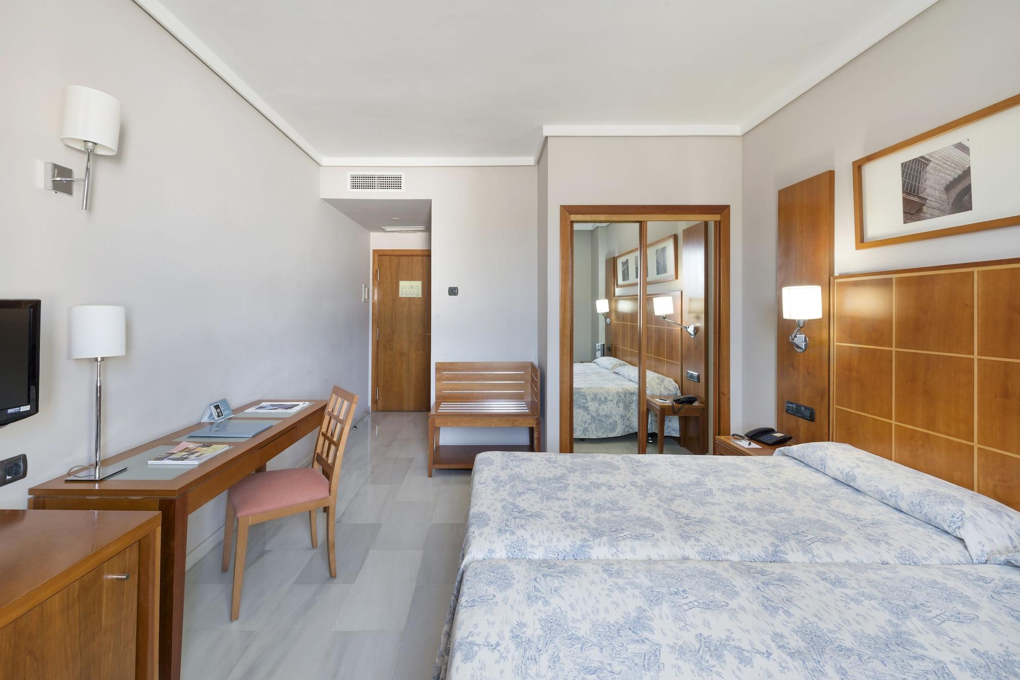 Exe Ciudad De Cordoba Hotel Ngoại thất bức ảnh