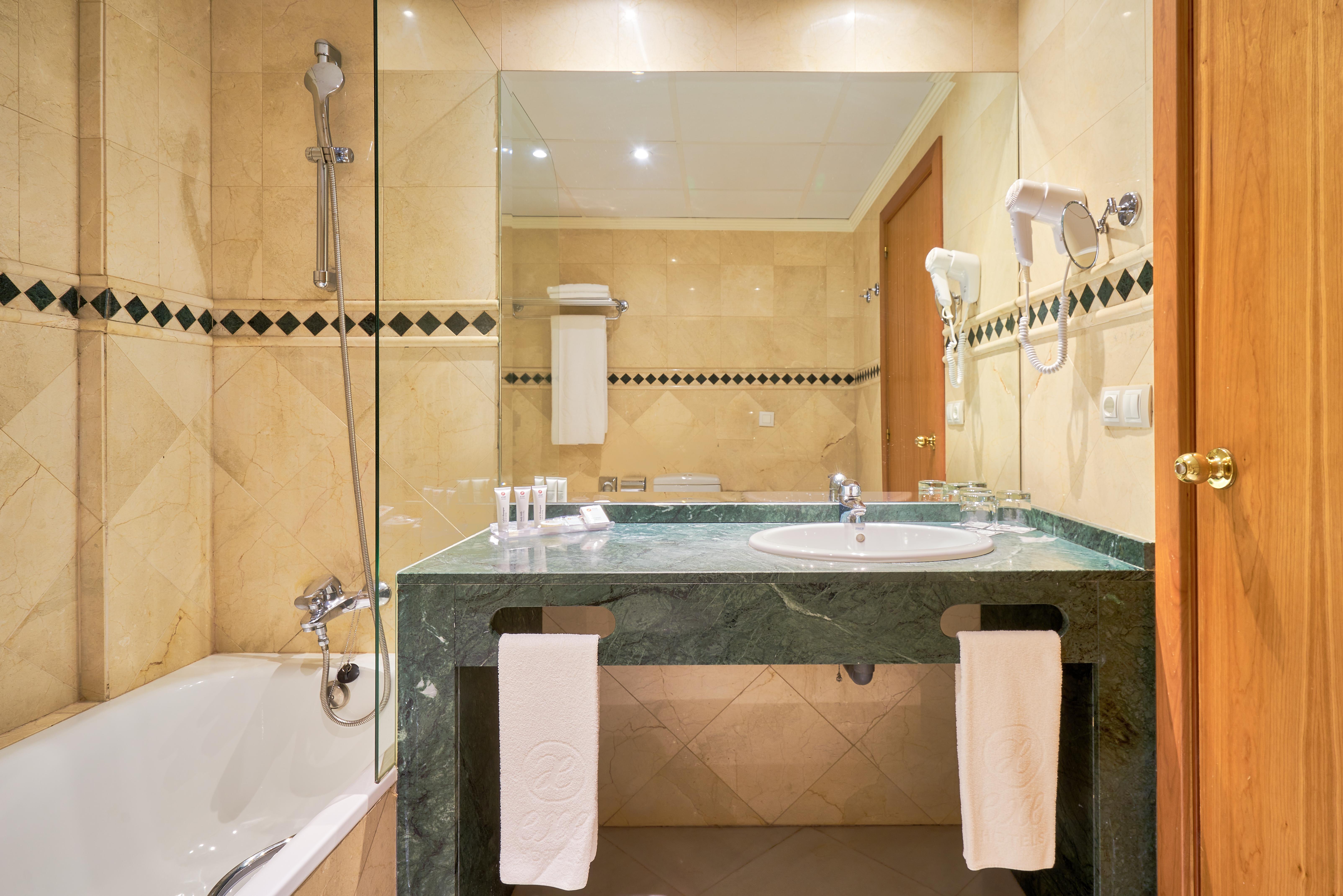 Exe Ciudad De Cordoba Hotel Ngoại thất bức ảnh