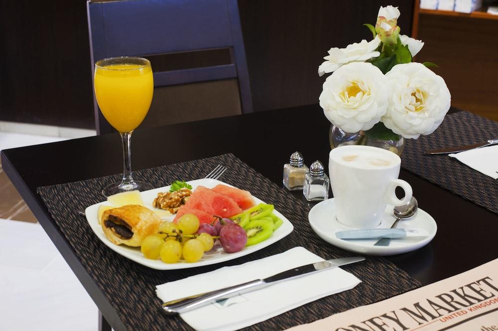 Exe Ciudad De Cordoba Hotel Ngoại thất bức ảnh