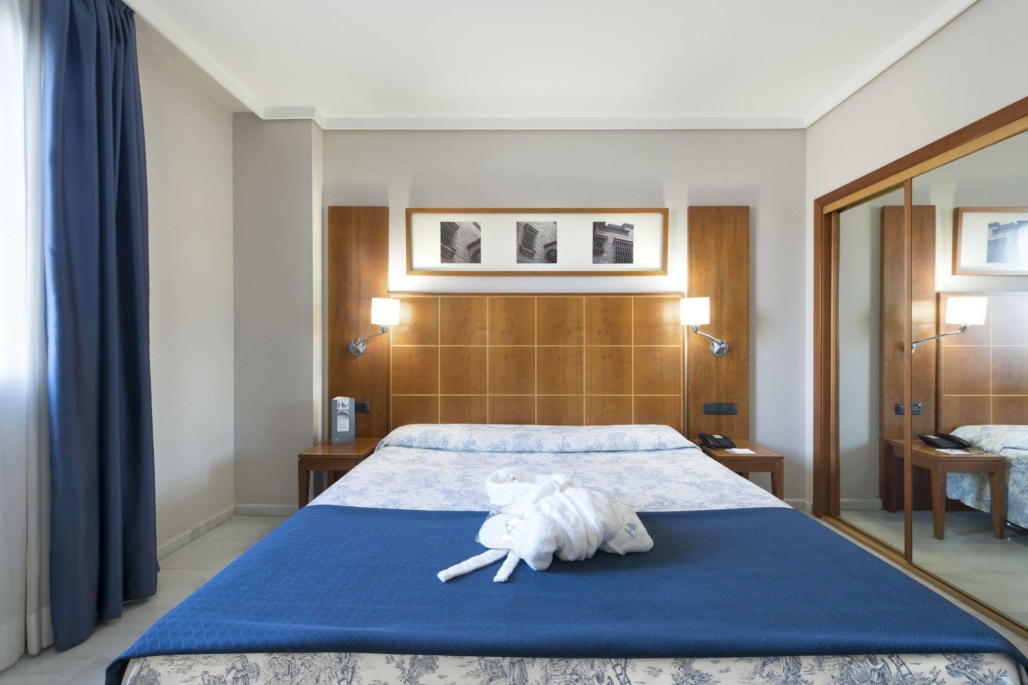 Exe Ciudad De Cordoba Hotel Ngoại thất bức ảnh